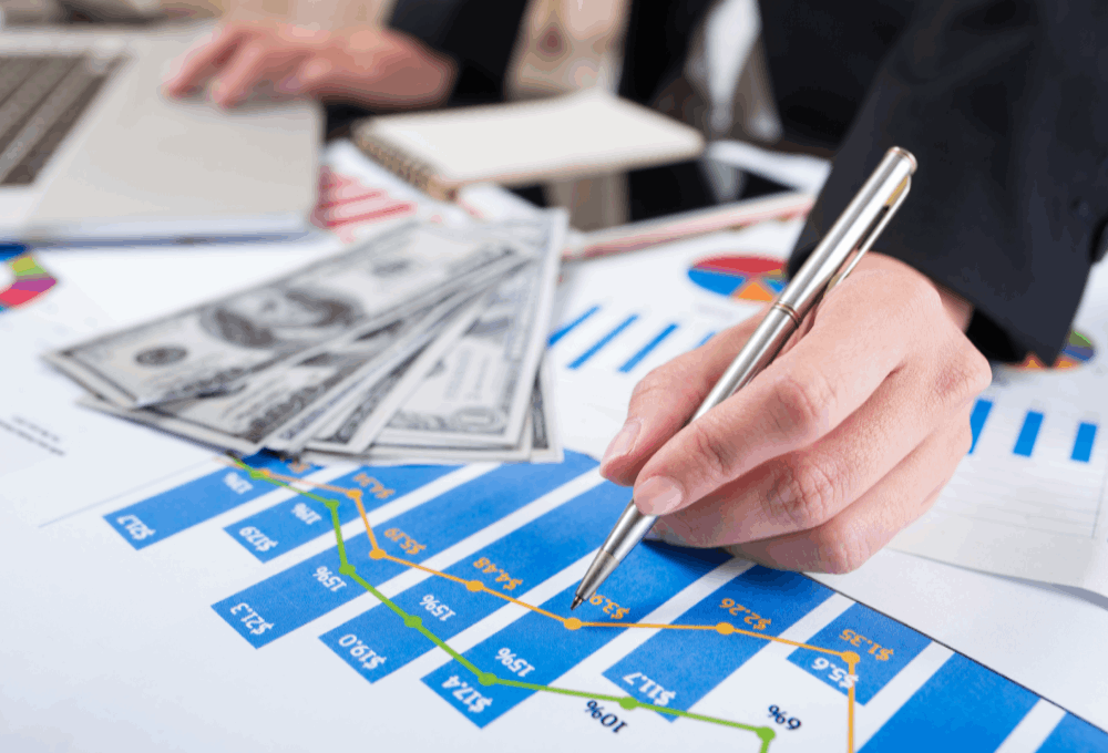 الخدمات التجارية والمالية